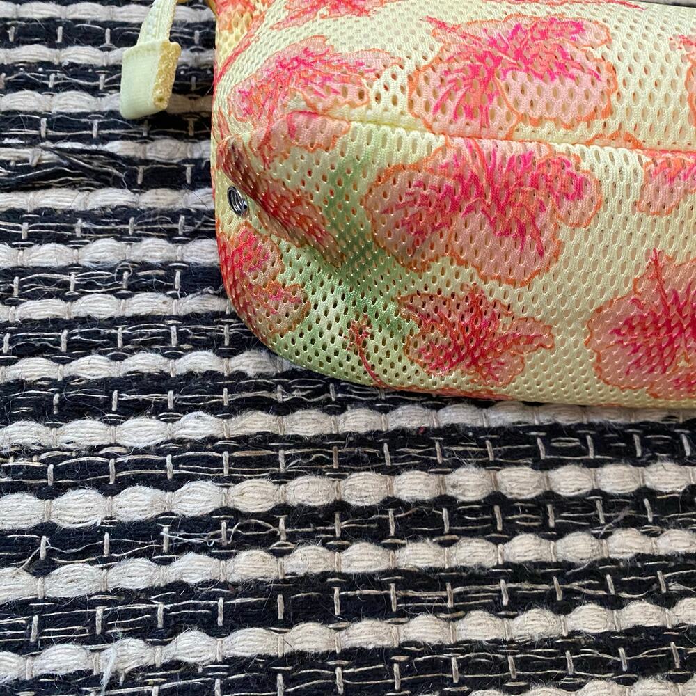 🌿Dagne Dover Hunter Yellow Floral 3 Piece Makeup Toiletry Bags - Picture 9 of 16